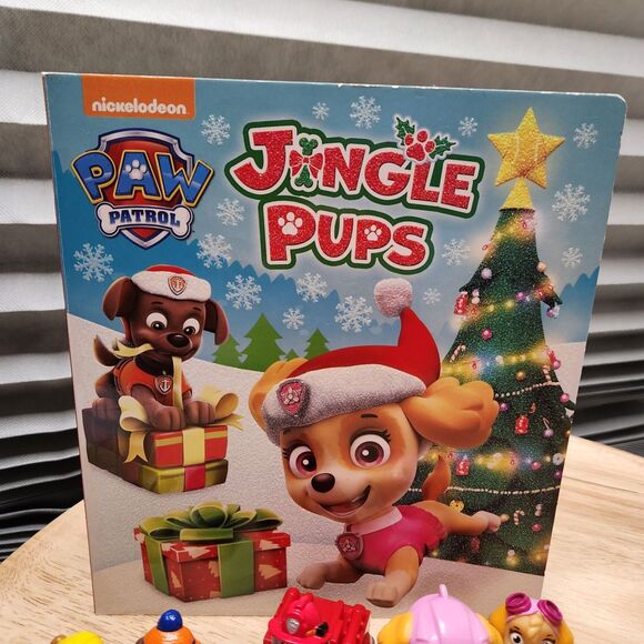 Paw Patrol Jungle Pups Book & Figurines Lot – Kids Toy Bundle - Picture 4 of 4